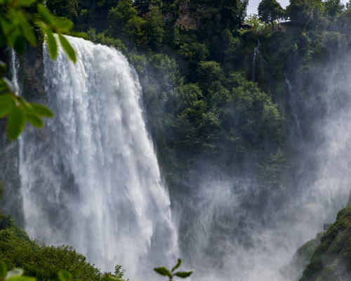 La spettacolare bellezza delle Cascate delle Marmore